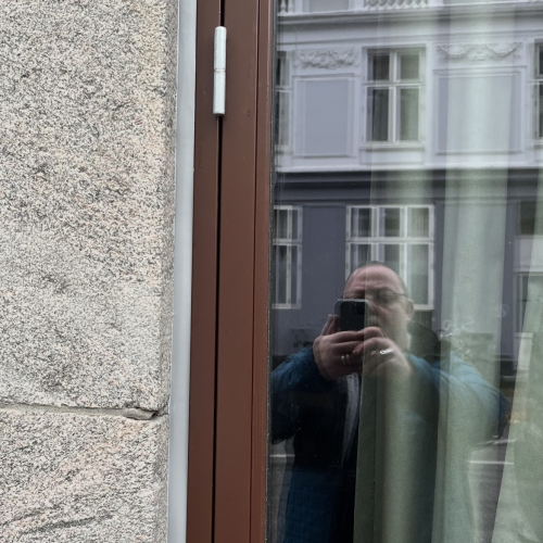 Detalje af fugning af vinduer udført af fugemand